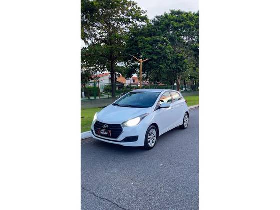 HYUNDAI HB20 1.0 COMFORT PLUS 12V TURBO FLEX 4P MANUAL